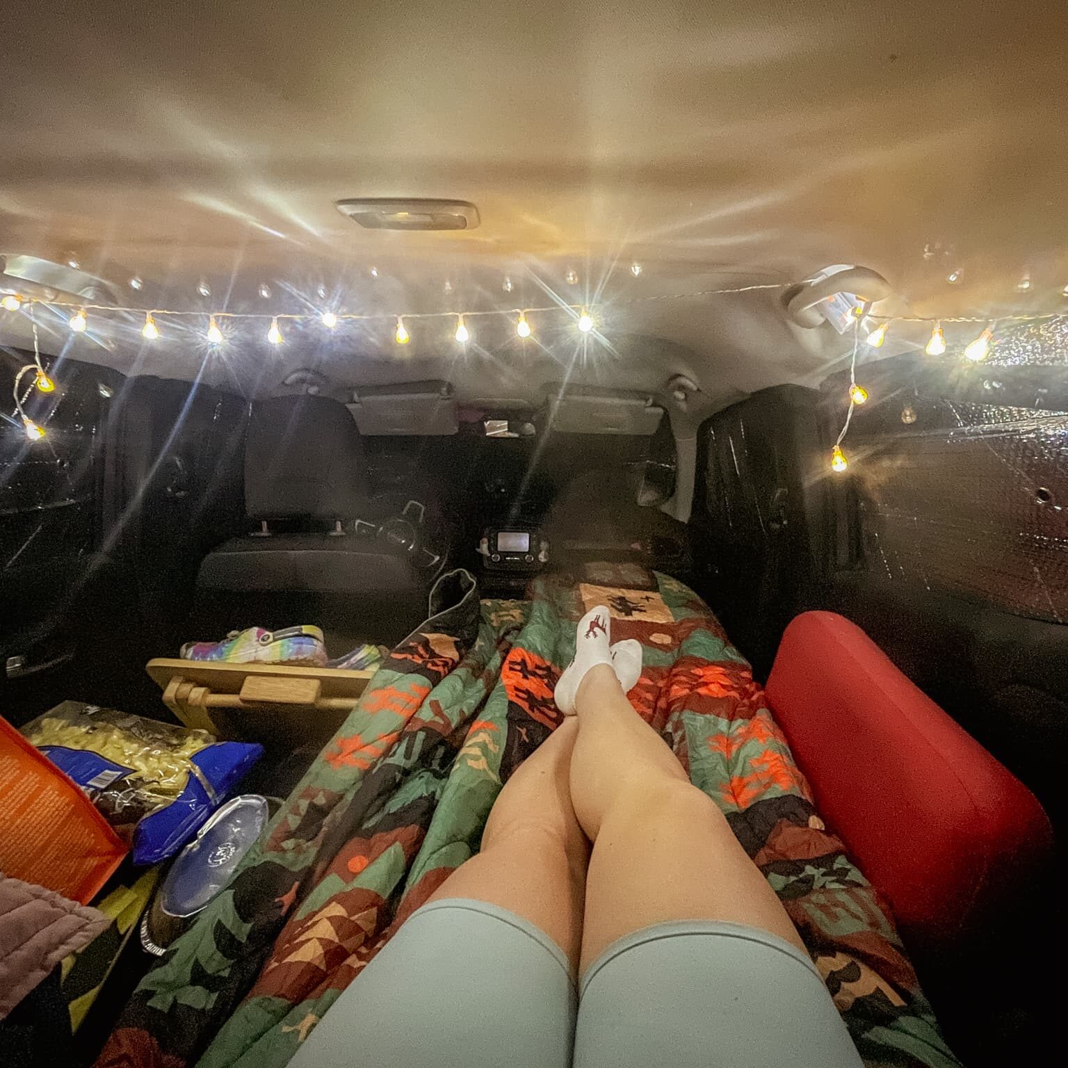 This is my go-to quick weekend get away set up. Simple but effective and very comfortable!